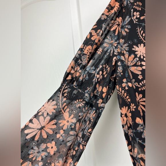 Free People Clarissa Top in Midnight Size Small Juliet sleeve, tie back - Picture 8 of 9